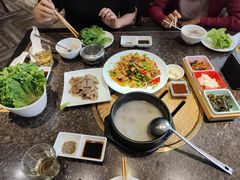 -正苑26年海鲜烤肉•牛尾汤汤饭(东港店)