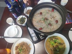 -洈水谣 · 地道荆州松滋菜(菱角湖公园店)