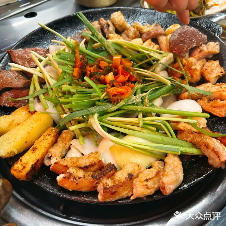 这家烤肉店真的出人意料的好吃