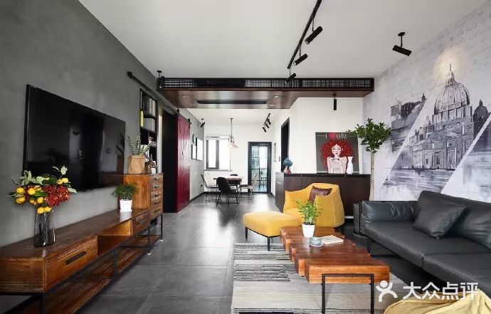 139㎡工业LOFT风，浪漫优雅三居，谷仓门做隔断，最有气质
