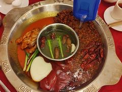 -山城年华老火锅(玉林店)