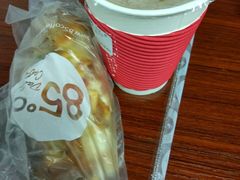 -85度C(生甜甜圈研究工坊·上海平凉店)