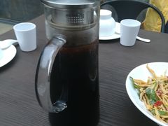 -几个木匠匠人厨房