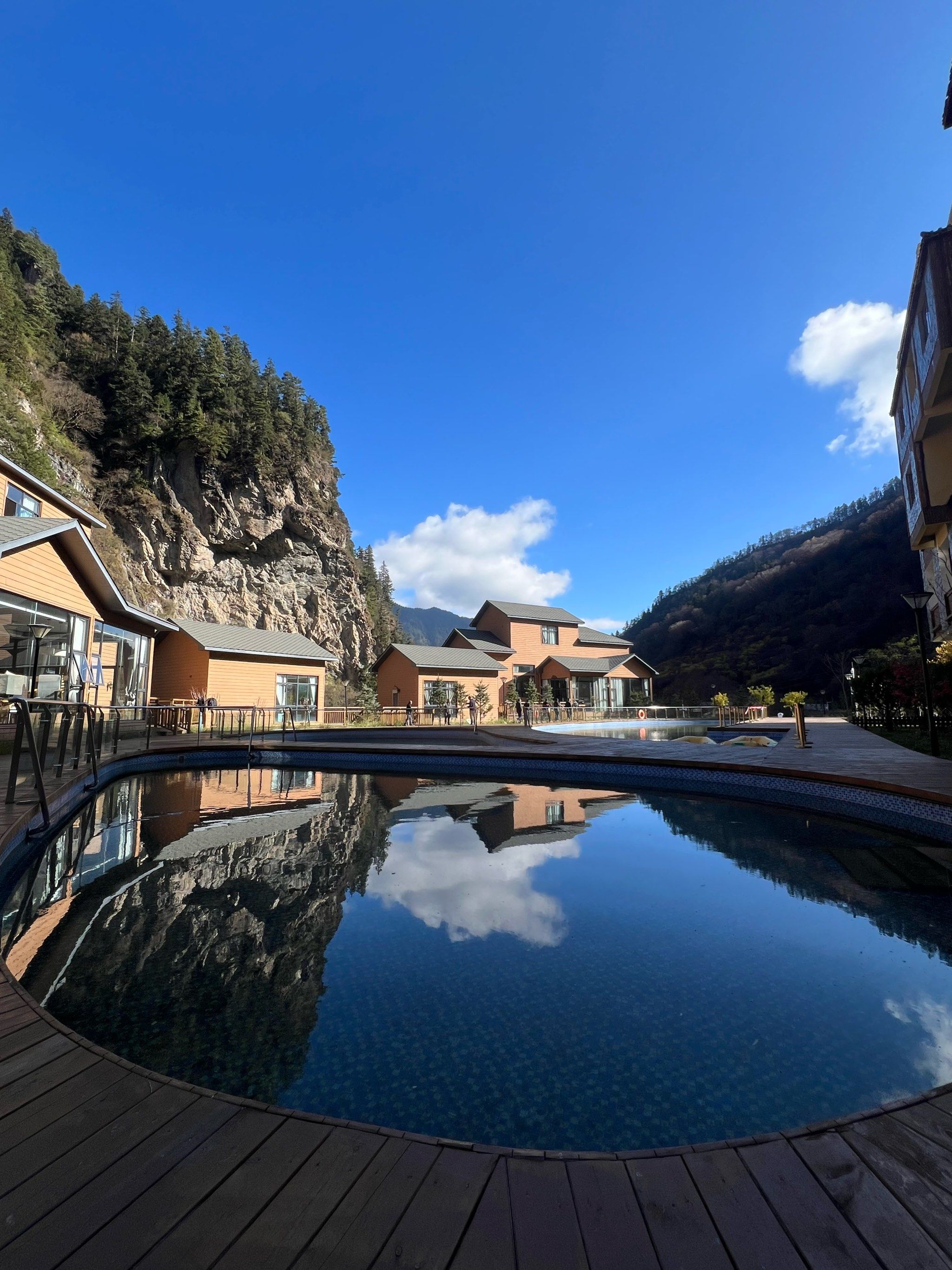 【羌人谷二里河】欧洲阿坝州分州