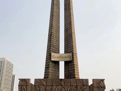 -唐山抗震纪念碑广场