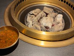 -铭牛烧肉·和牛海鲜自助(高新月牙湖店)