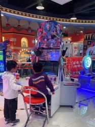 -哈尼鹿儿童乐园(长沙梅溪湖步步高店)