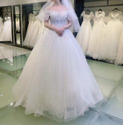 点击看大图 -挪娅婚纱摄影皇家会所