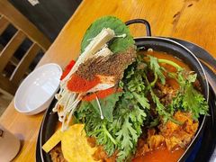 土豆排骨火锅-喇喇排骨火锅·传统韩式脊骨汤(望京西园总店)