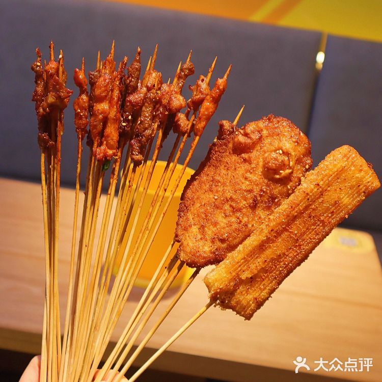 广州探店丨夸父炸串广州首家主题店火爆登陆‼️
