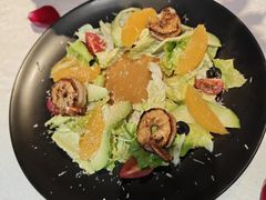 鲜虾牛油果香橙青口沙拉-塞纳河法国餐厅(唐延路店)