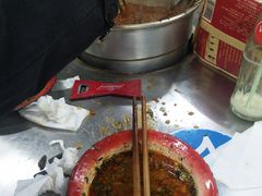 -咏勝锑锅麻辣烫(净居寺路总店)