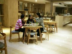 -西安大雁塔科技大学地铁站亚朵酒店