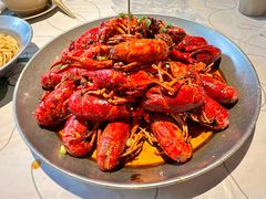 -巴厘龙虾·榜首油焖大虾(音乐学院·沿江酒馆店)