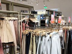 -URBAN REVIVO(北京斯普瑞斯奥特莱斯店)