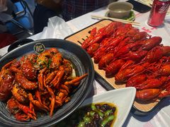 -肥肥虾庄·金牌油焖大虾(汉街SKP店)