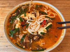 -粉八·云南米线·建水烧烤(常熟路店)