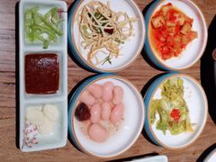 -明洞阿姨·韩式酱蟹烤肉·创意料理(三元桥店)