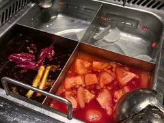 -海底捞火锅鲜切牛肉主题店(长寿路店)
