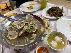 -1977 New Ipoh Chicken Rice 新怡保鸡饭店(陀螺街)