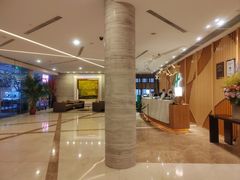-上海虹桥君丽假日酒店(娄山关路地铁站店)