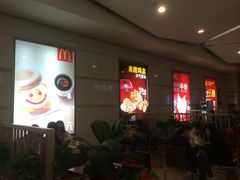 等位区-麦当劳(合肥之心城店)
