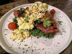 -HIGH FIVE哈福手工汉堡(桂林路店)