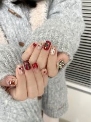 -进巍美甲