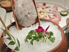 手打鲜虾滑-烹然四季椰子鸡火锅(姚家园万象汇店)