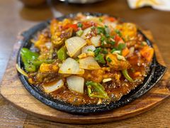 -盾亚新疆餐厅(松江万达广场店)