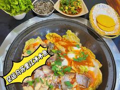 -老刘生态大鱼坊铁锅炖鱼(赛马场店)