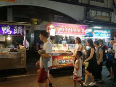 -六合夜市