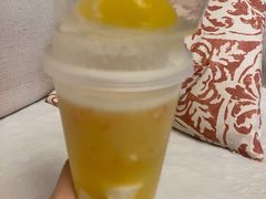 半颗黄桃甘露双皮奶冻-满记甜品(金融街店)