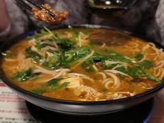 招牌炸酱小锅米线-肥汁米蘭香港米线(宁波路总店)