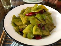 爆炒青番茄-丁里羊肉小镇(天鹅湖总店)