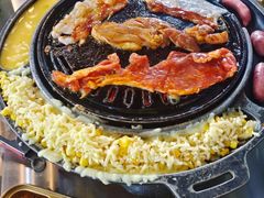 -胡悦里韩式烤肉(芝罘万达广场店)
