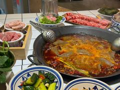 -旧街市鲜货老火锅(大光路店)