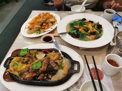 -尝囍煲仔小菜