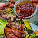 郑州西郊露天大排档 小顿羊肉不要太有感 觉!!