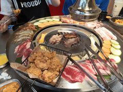 -哈哈碳都·牛肋条无限自助烤肉(台江万达店)