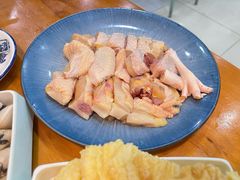 -老何家后安粉·糟粕醋海鲜火锅(三亚湾椰梦长廊店)