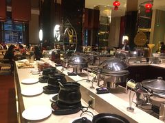 自助取餐区-昆明南亚风情园豪生大酒店-泰式国际海鲜自助餐厅