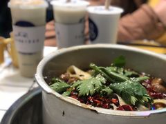 -晓彭肥肠鸡·泡椒鸡火锅(水木天地店)