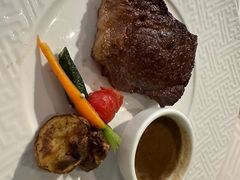 -广州塔卢特斯法国旋转餐厅
