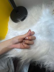 -小黑瓶美甲美睫