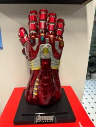 -老男孩男士理容馆·理发·烫染·修面