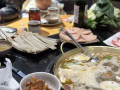 -顶顶汤火牛排火锅·经典铜锅涮肉