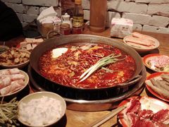 -四小区火锅·巷子里的重庆火锅(花照壁店)