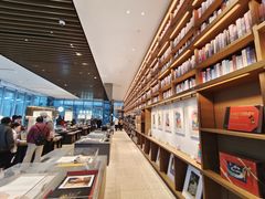 -茑屋书店(天目里店)