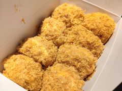 蟹黄肉松小贝-鲍师傅糕点(国金街店)